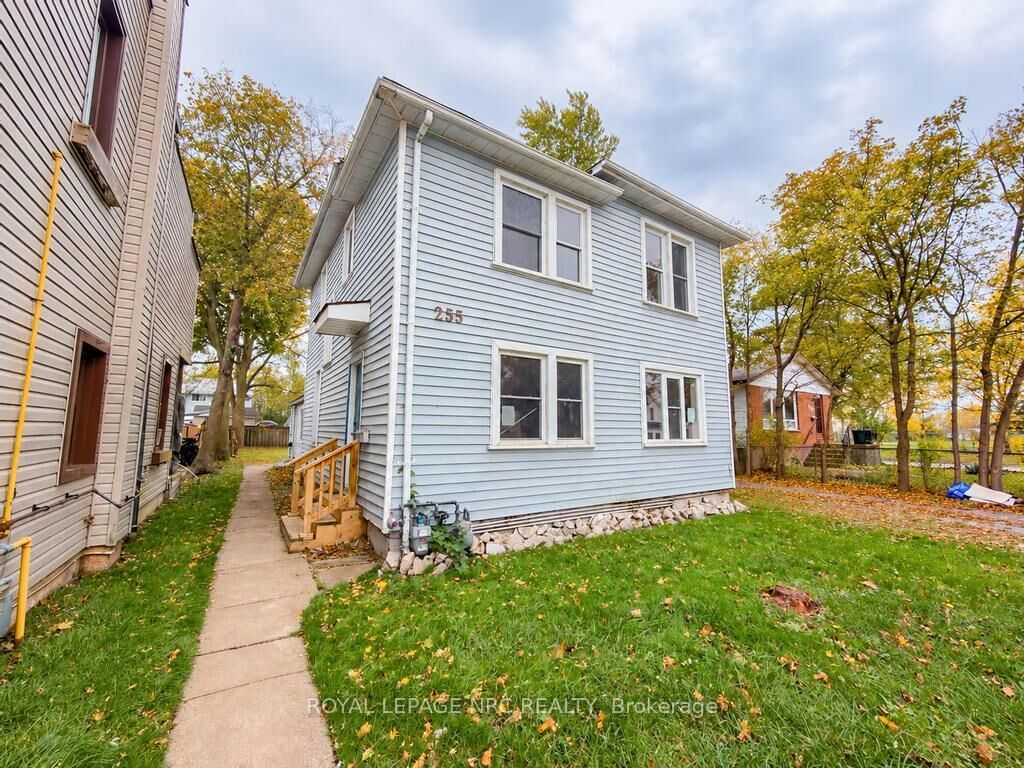 Property Photo: 255 Jarvis Street ON L2A 2S7