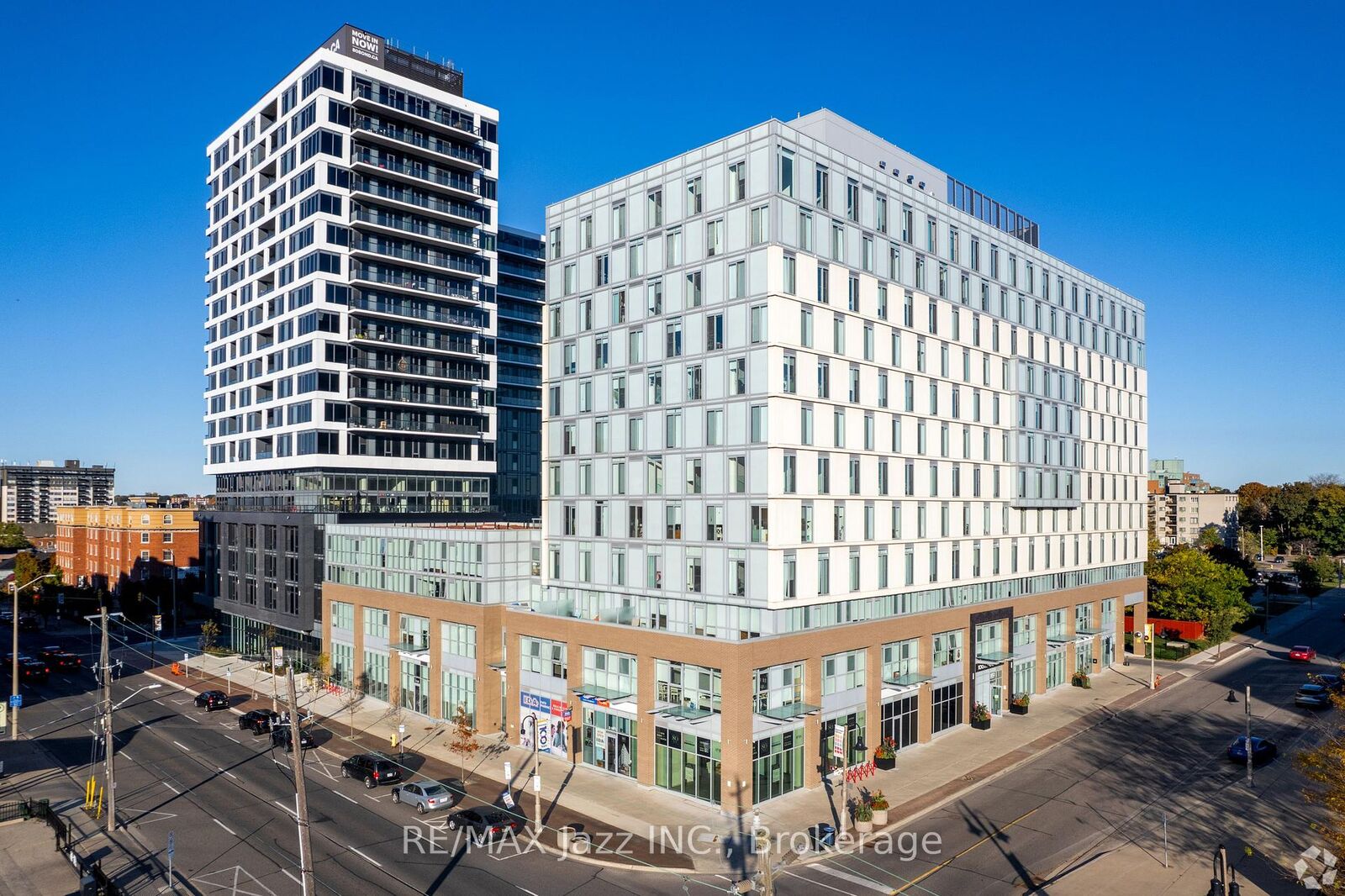 Property Photo: 100 Bond Street E 214 ON L1G 0E6