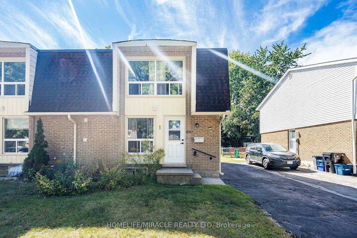 Property Photo:  425 Dunvegan Drive B  ON N2K 2C8 