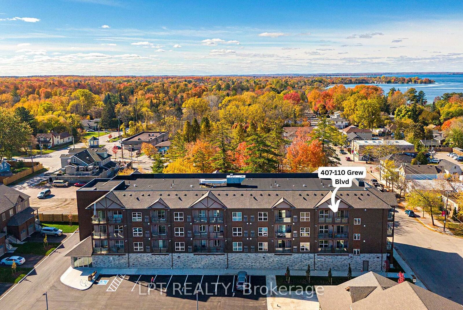 Property Photo:  110 Grew Boulevard 407  ON L0E 1L0 