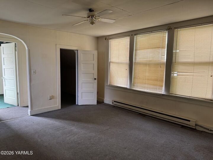 Property Photo: 9 Hall Ave WA 98902