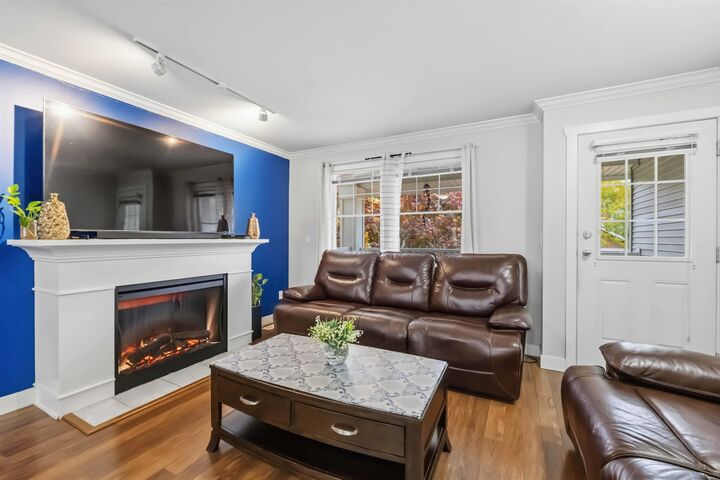 Property Photo:  6568 193B Street 40  BC V4N 5S2 