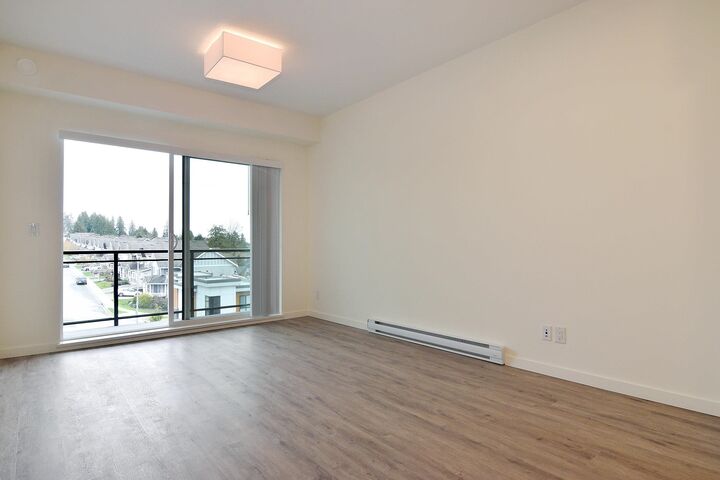 Property Photo:  20087 68 Avenue B408  BC V3Y 0Y3 
