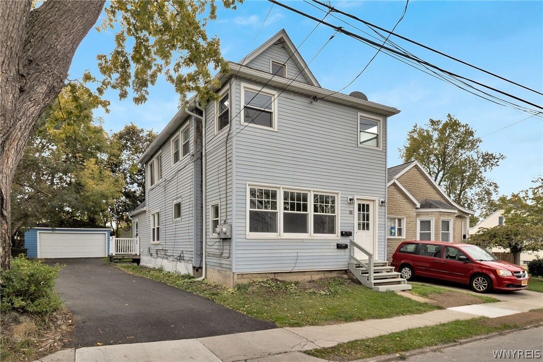 Property Photo:  22 Gilbert Avenue  NY 14219 