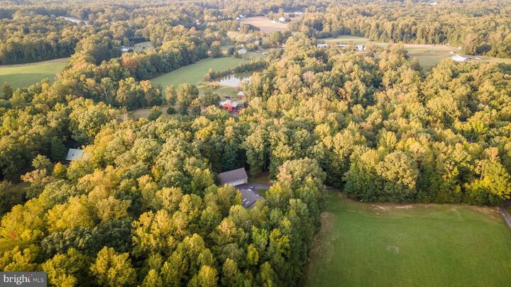 Property Photo:  43073 Wit And Folly Way  MD 20636 