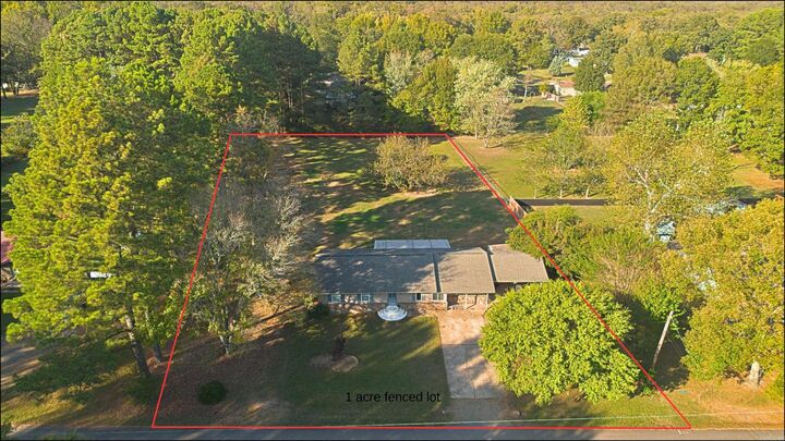 Property Photo: 102 Brungardt Drive AR 72023