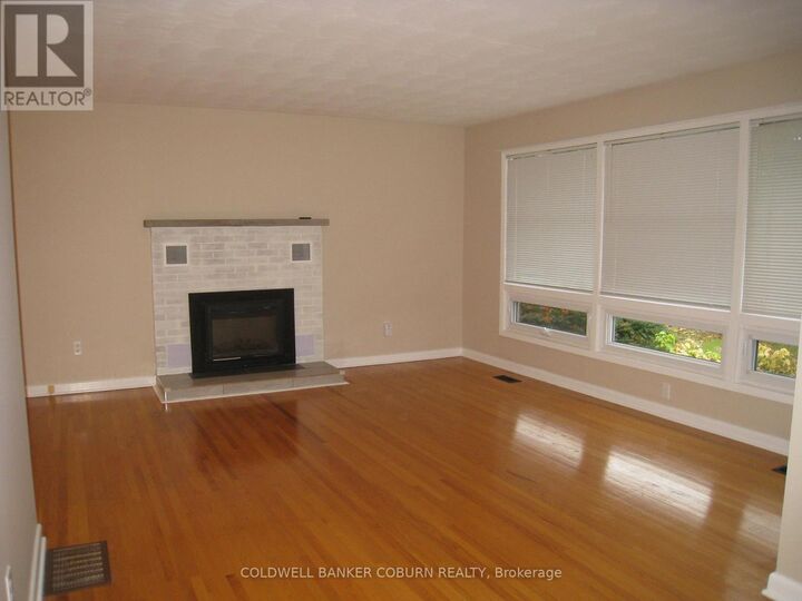 Property Photo:  304 George Street East  ON K0G 1J0 