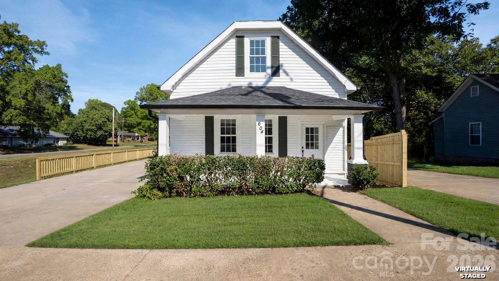 Property Photo:  604 Oak Street  NC 28115 