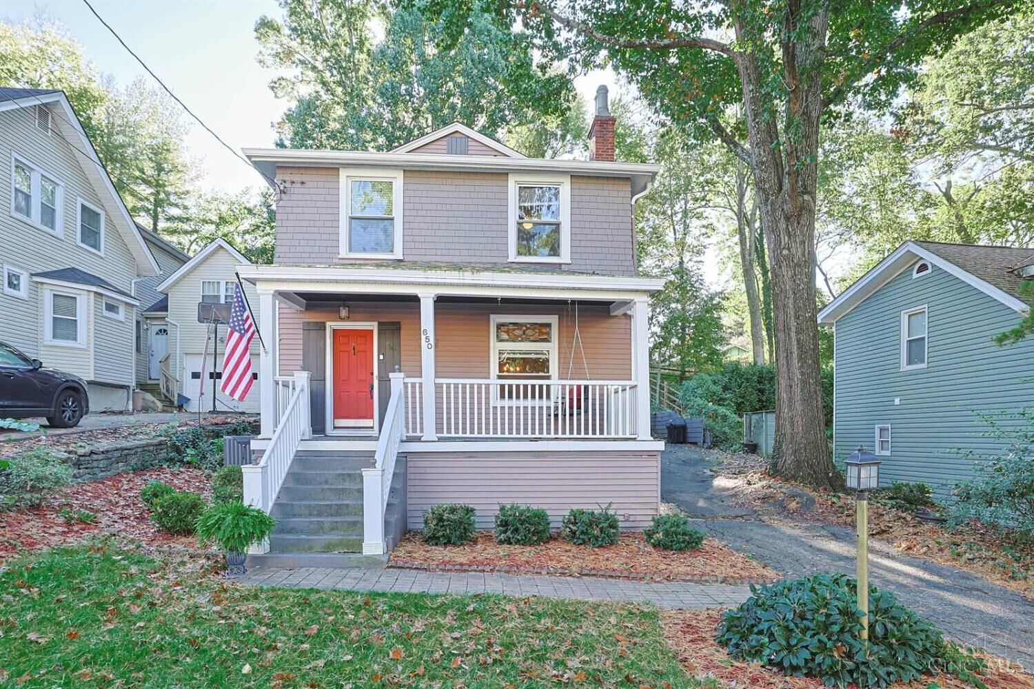 Property Photo:  650 Rushton Road  OH 45226 