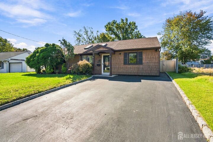 Property Photo: 12 E Knollwood Road NJ 08817