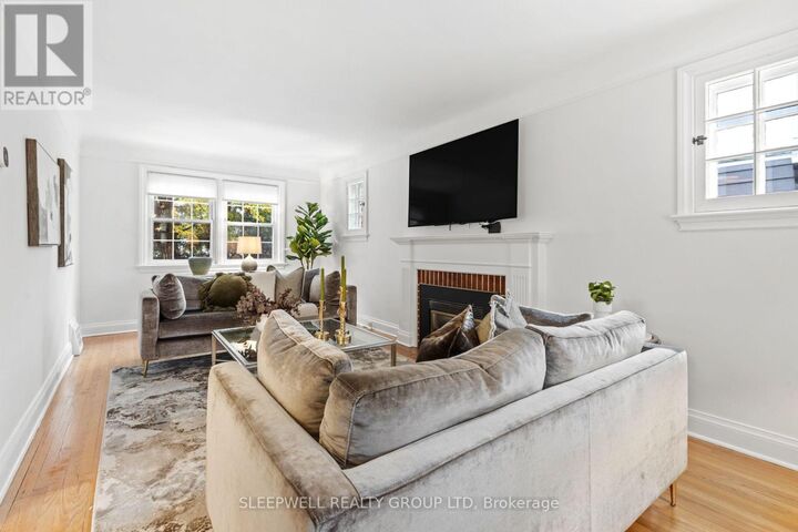 Property Photo:  568 Golden Avenue  ON K2A 2E9 