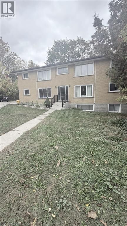 Property Photo: 69 Tannery Street West 3 ON N3C 1H2