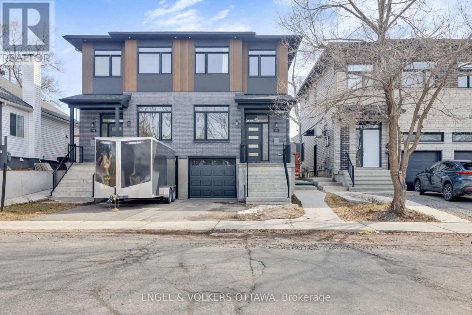 Property Photo:  151 Longpre North B  ON K1L 7J5 