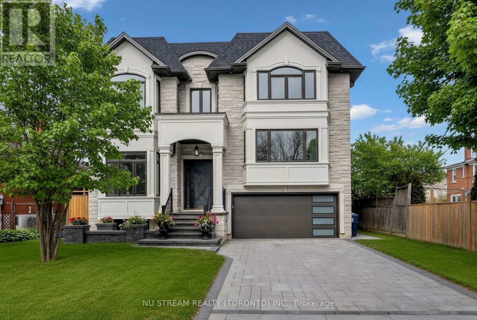 Property Photo: 108 Abitibi Avenue ON M2M 2V6