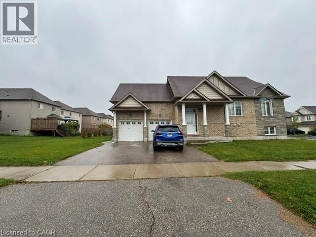 Property Photo:  279 Country Stone Drive B  ON N2N 3R9 