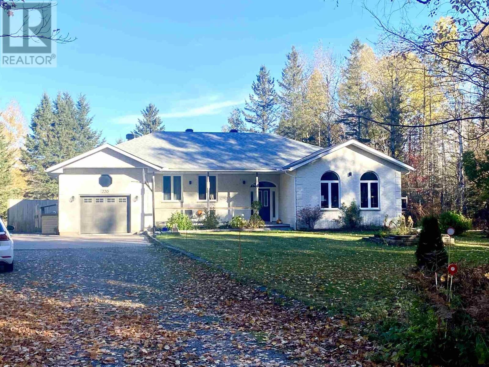 Property Photo:  220 Case Rd  ON P6A 6J8 