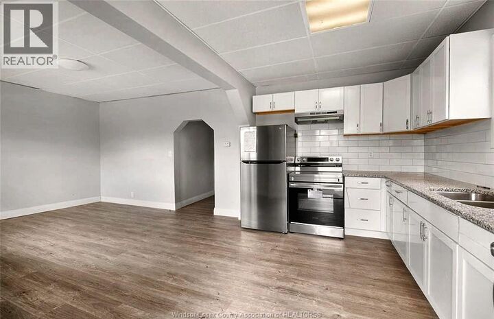 Property Photo:  736 University East 1  ON N9A 2Z7 