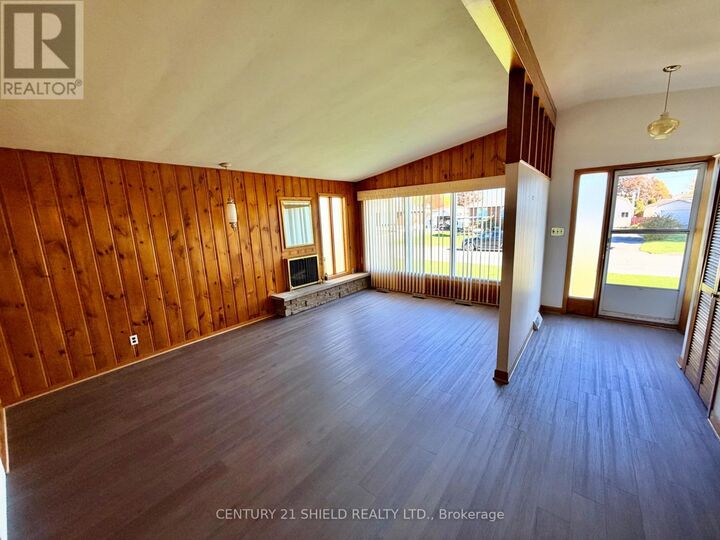Property Photo:  1216 Henry Street  ON K6J 5A6 