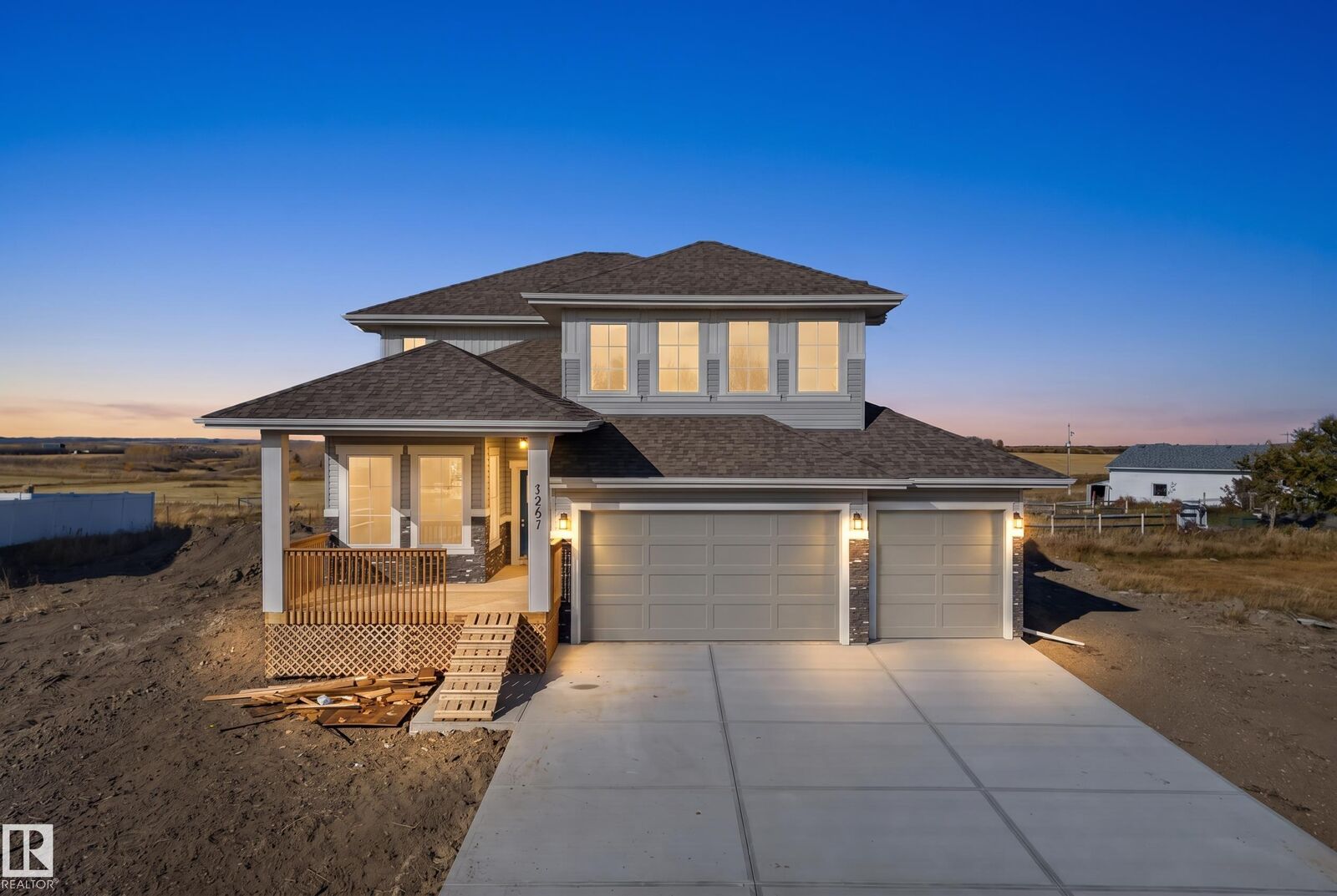 Property Photo:  5302 55 Avenue  AB T0B 4J0 