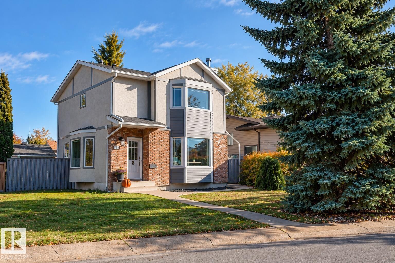 Property Photo:  7019 189 Street NW  AB T5T 5E3 