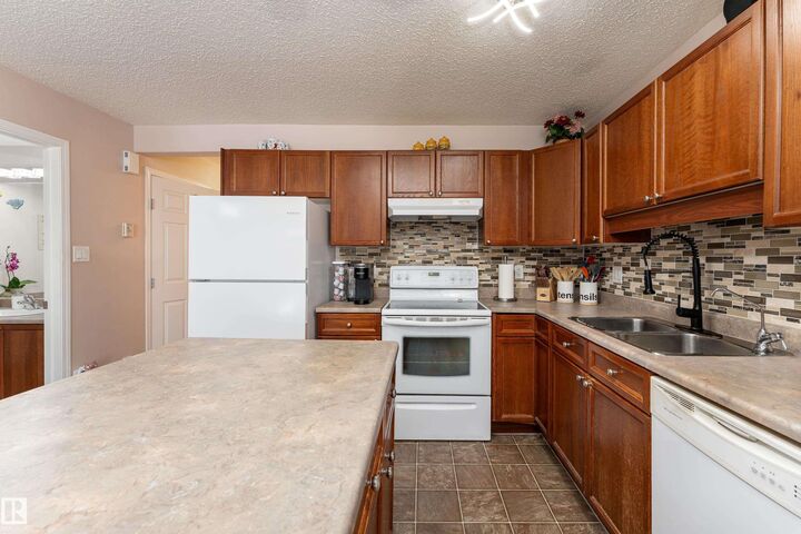 Property Photo: 2309 27 Avenue NW AB T6T 0A5