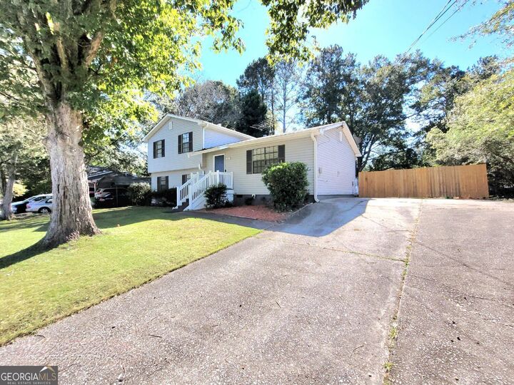 Property Photo:  2716 Aruba Drive  GA 30127 