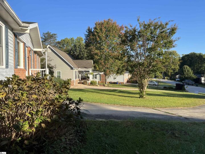Property Photo:  10 Cadillac Court  SC 29690 
