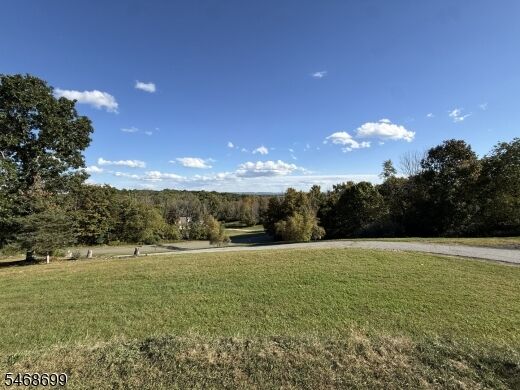 Property Photo:  10 Dales Xing  NJ 07461 