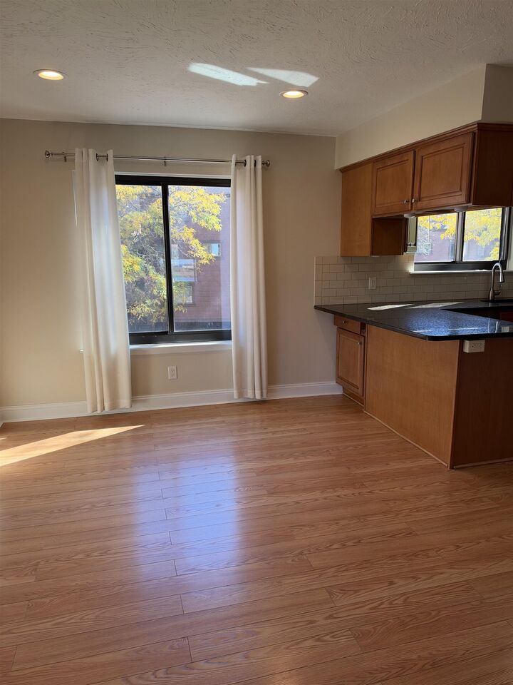 Property Photo:  99 Sandpiper Key 99  NJ 07094 