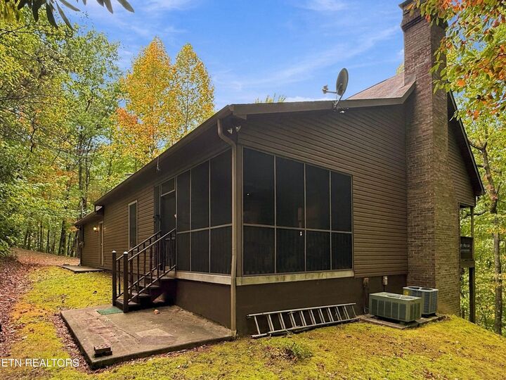 Property Photo:  521 Jefferson Rd  TN 37738 