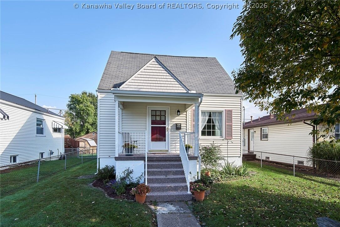 Property Photo:  2616 Washington Avenue  WV 25177 