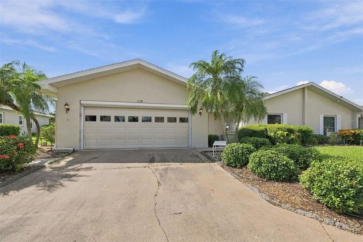 Property Photo:  1510 Leland Drive  FL 33573 