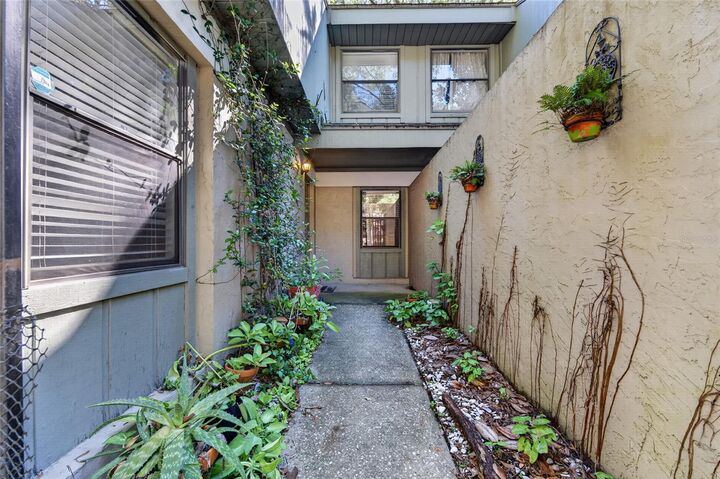 Property Photo: 7200 SW 8th Avenue P99 FL 32607
