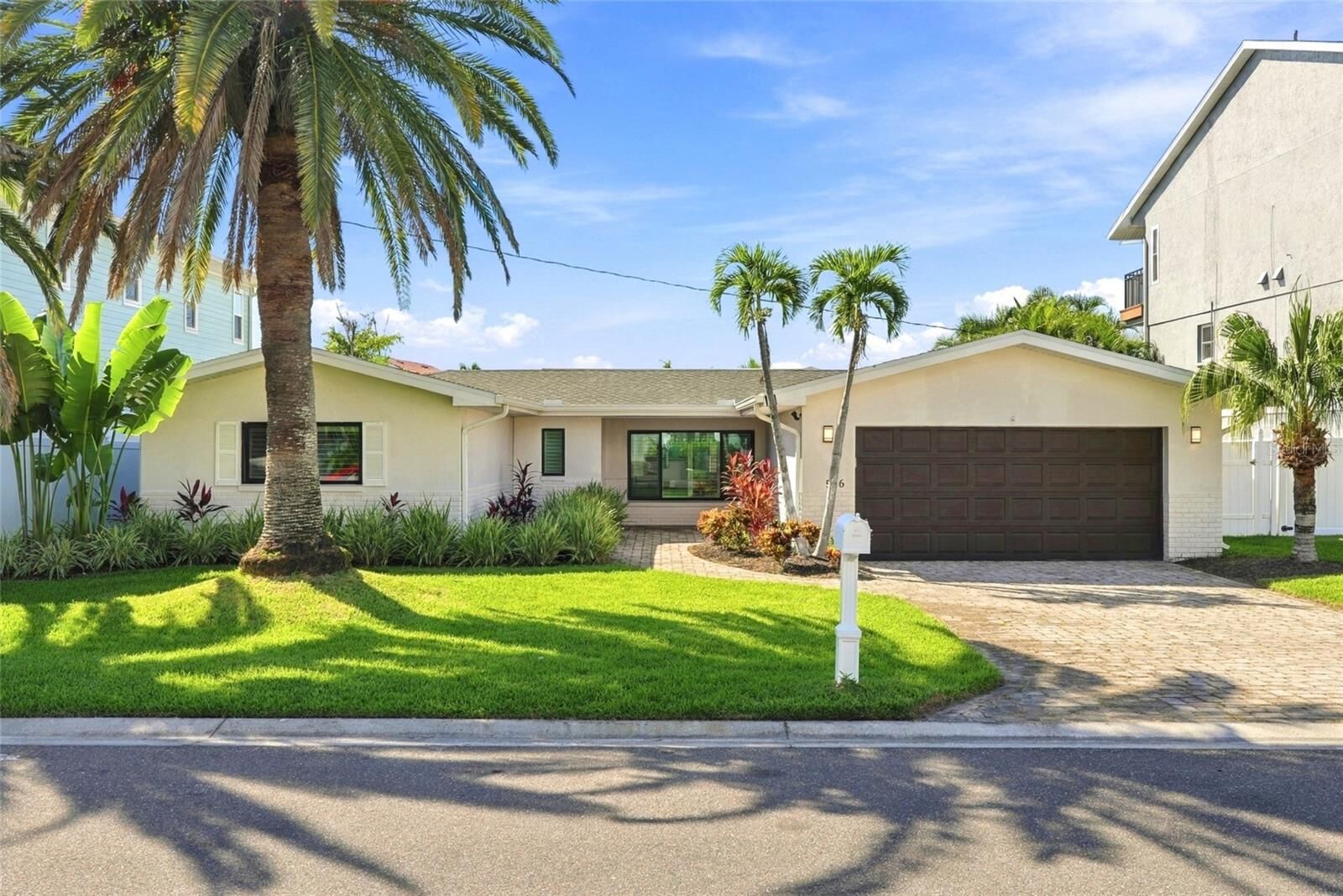 Property Photo:  556 Johns Pass Avenue  FL 33708 