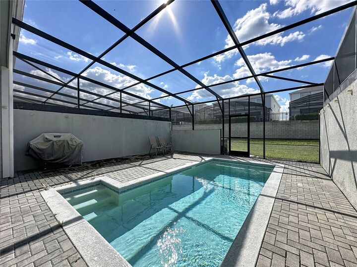 Property Photo:  920 Paradise Dr  FL 33837 