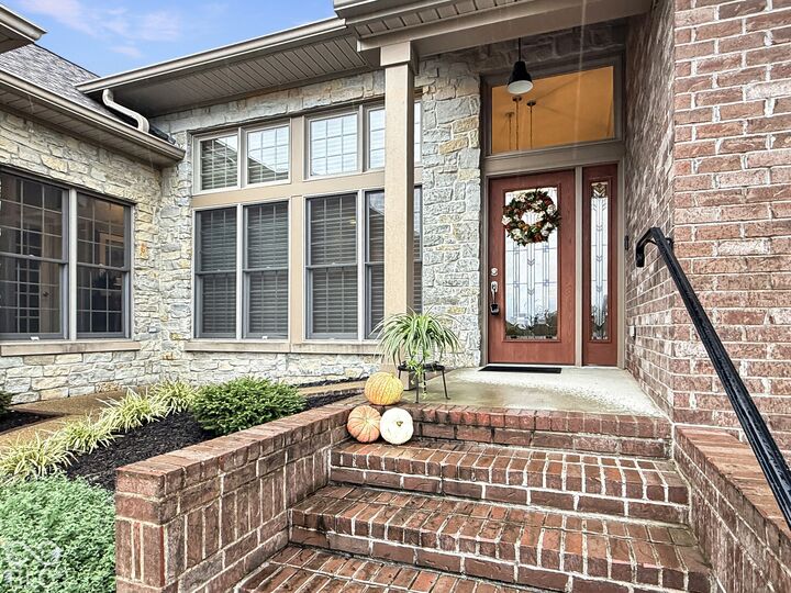 Property Photo:  6123 Horizon Drive  IN 47201 