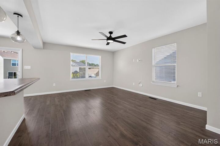 Property Photo:  511 Rolling Meadow Drive  MO 63025 