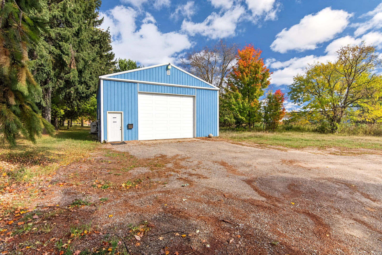 Property Photo: 828 S Griswold Street MI 49420