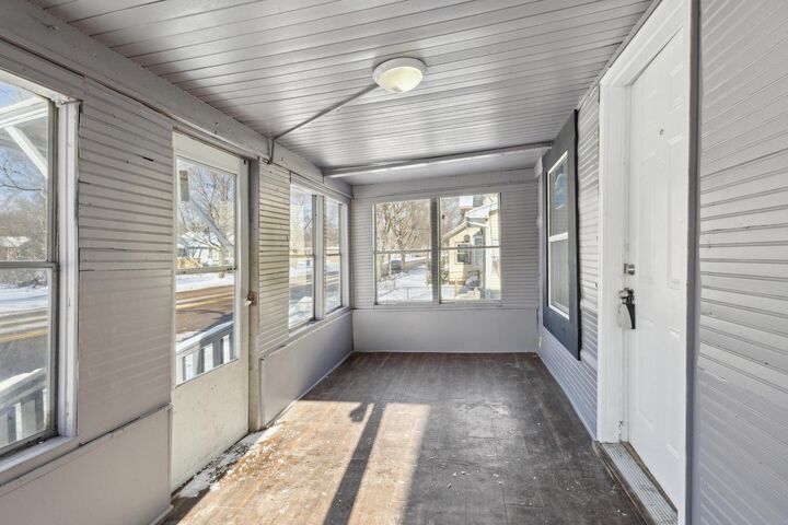 Property Photo:  1610 N Burdick Street  MI 49007 