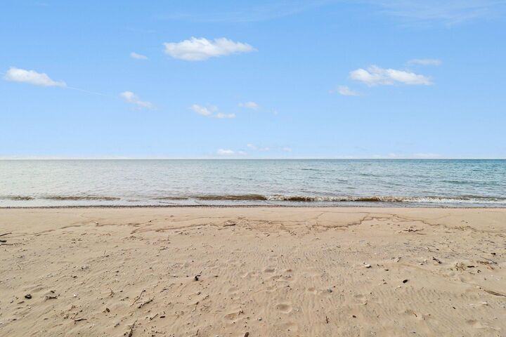 Property Photo:  4346 W Fox Farm Road  MI 49660 