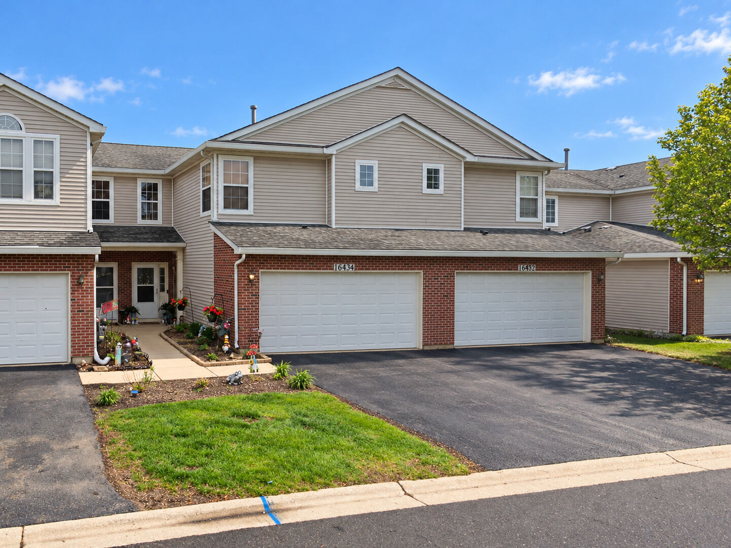 Property Photo:  16434 Club Court  IL 60403 