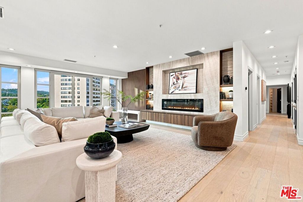 Property Photo:  10580 Wilshire Boulevard 36  CA 90024 