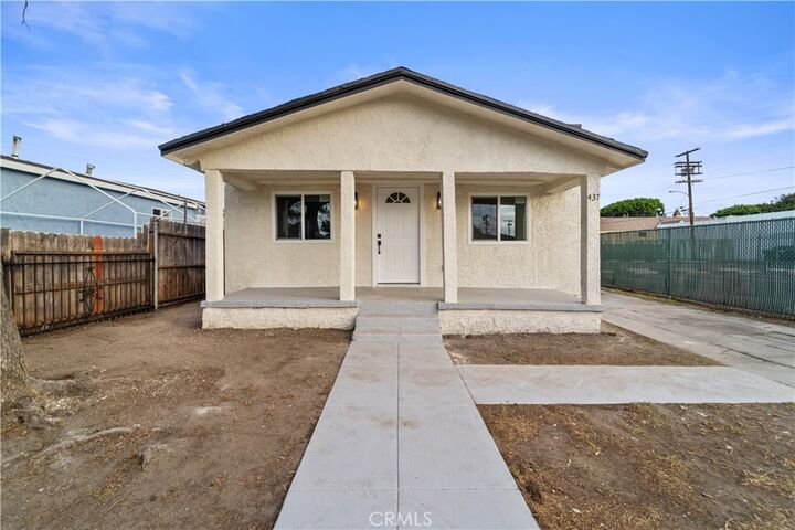 Property Photo:  437 E 93rd  CA 90003 