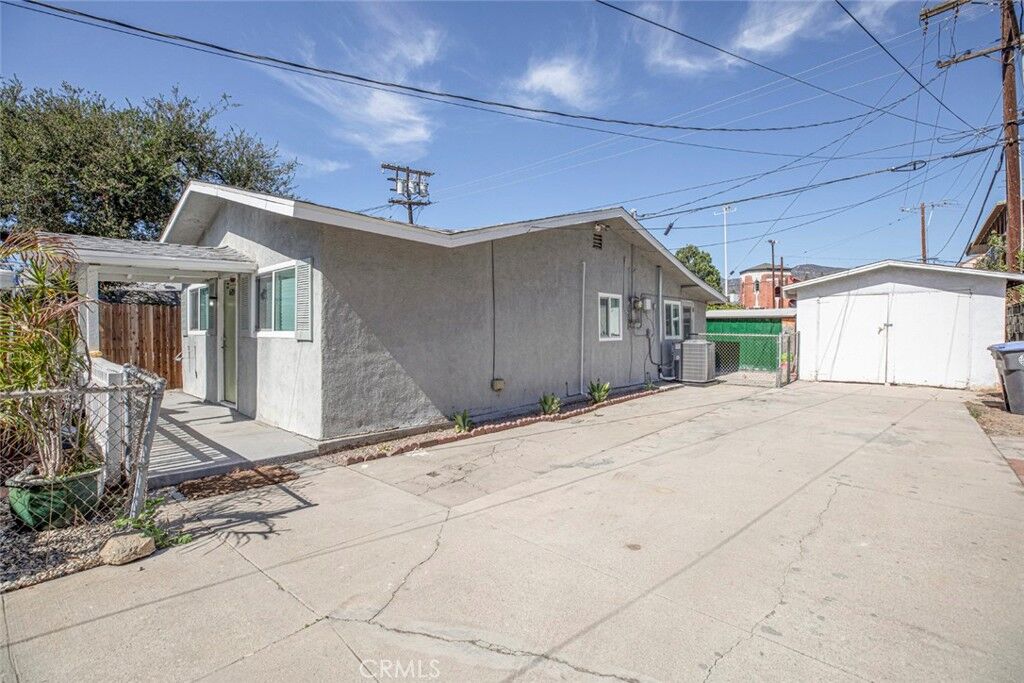 Property Photo:  619 Orange Grove 1/2  CA 91205 