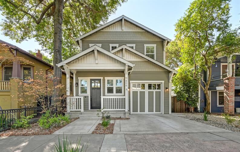 Property Photo: 806 T Street CA 95811