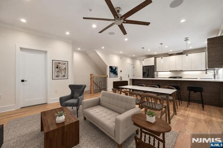Property Photo:  51 Prospect Street 1  NJ 07307 