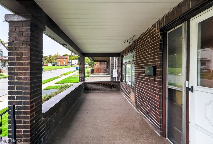 Property Photo:  131 Madison Street  OH 44405 