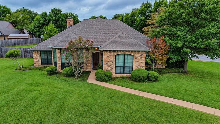 Property Photo:  104 Lakeridge Court  TX 76087 
