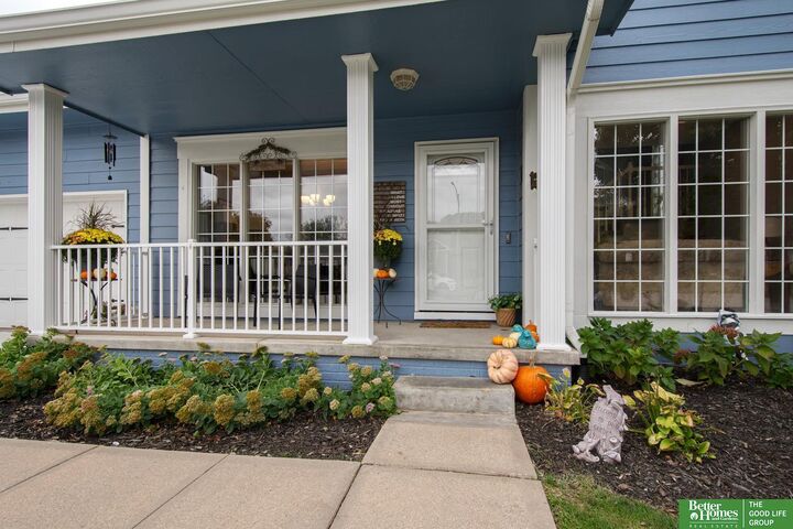 Property Photo:  7304 S 155 Street  NE 68138 