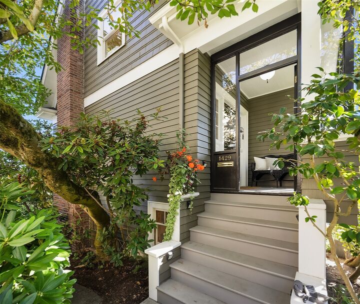 Property Photo:  1429  33rd Avenue S  WA 98144 